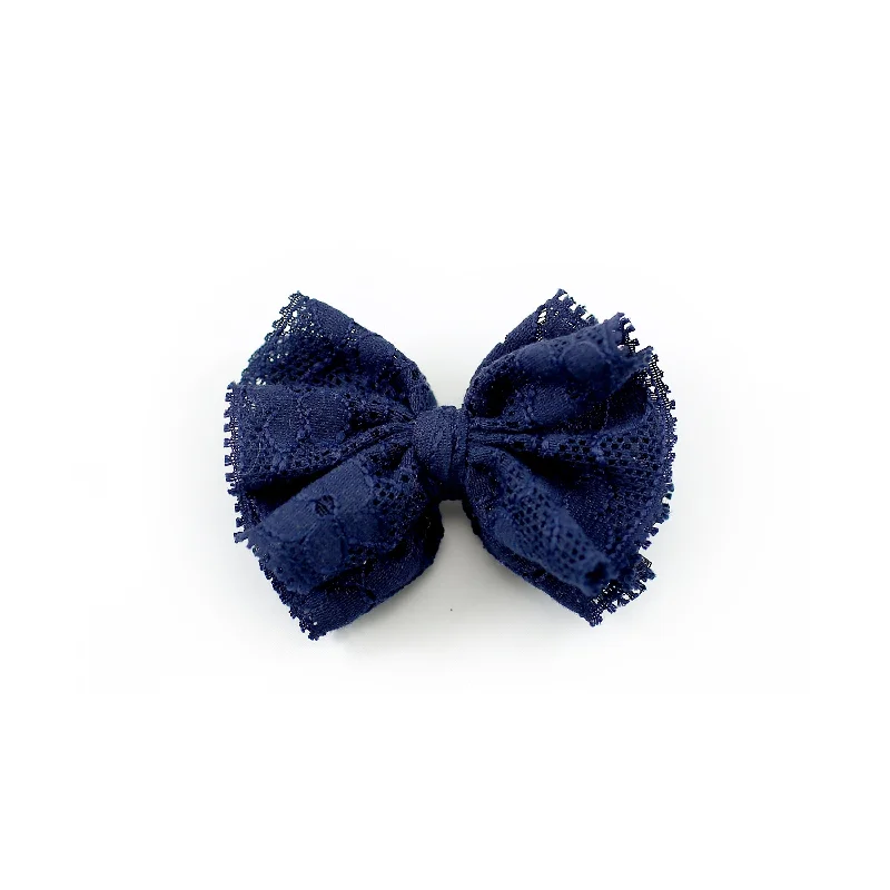 comfy dressMaeli Rose Lace Bow CLip