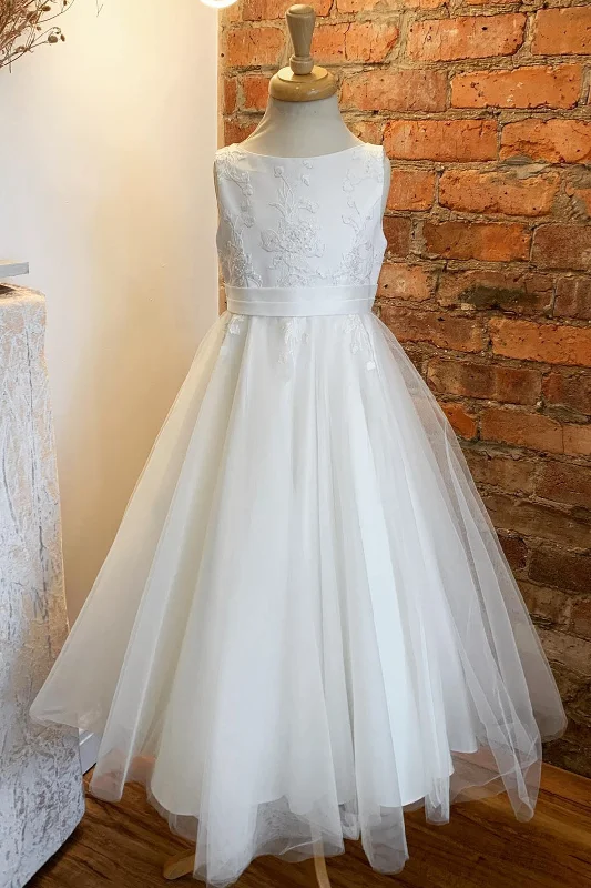 structured dressWhite Beaded Appliques Sleeveless Buttons Long Flower Girl Dress with Bow Sash