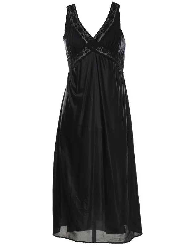 trendy jacketBlack Classic Lace Trim Slip Dress - M