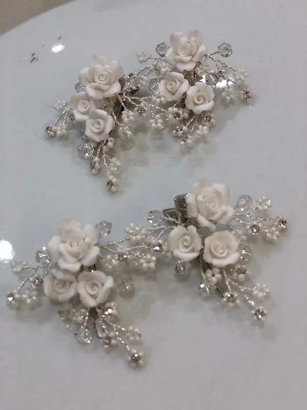 comfy dressPorcelain Flower Clips