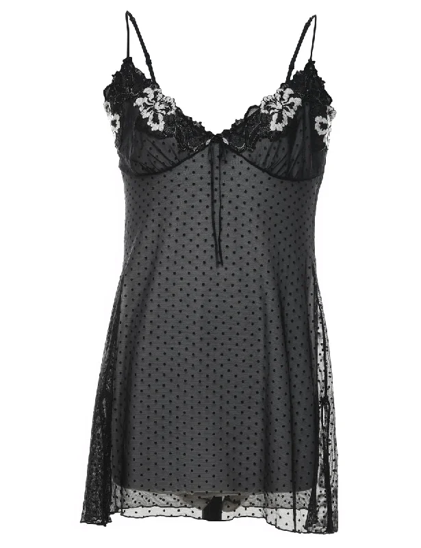 Bargain Bin Black & White Floral Embroidered Babydoll - S