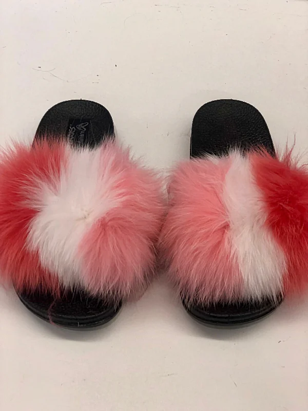 trendy dressMulti Pink Furry Slides