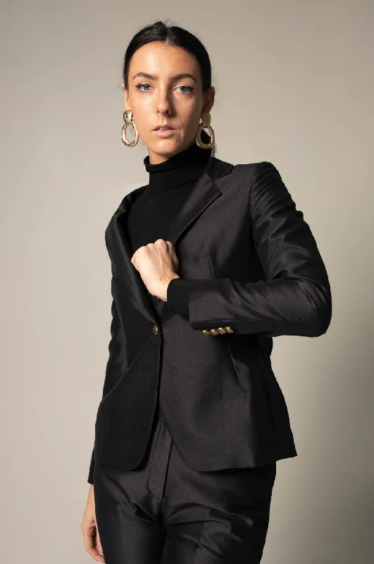 Exclusive Access Women's Blazer/Suit in Black