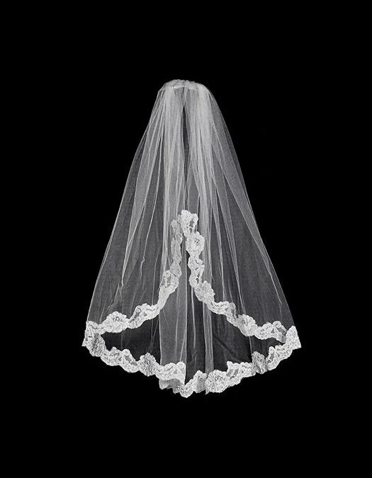 spaghetti strap dressAlencon Lace Veil