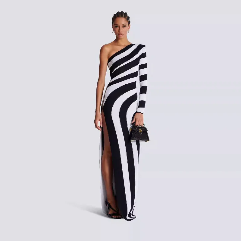 Don’t Miss Out comfy maxi dressZebra Stripe Shoulder Long Sleeve Exposed Leg Bandage One-piece Dress Don’t Miss Out comfy maxi dressZebra Stripe Shoulder Long Sleeve Exposed Leg Bandage One-piece Dress