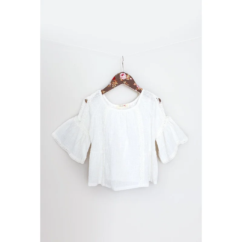 form-fitting dressMaeli Rose White Shirt