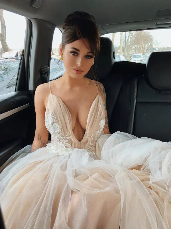 Price Blitz Backless Prom Dresses A-line Spaghetti Straps Deep V Appliques Long Simple Prom Dress JKL1313 Price Blitz Backless Prom Dresses A-line Spaghetti Straps Deep V Appliques Long Simple Prom Dress JKL1313