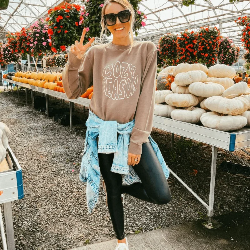 Exclusive Deal performance gym sweatshirtCozy Season - Clay Sweatshirt